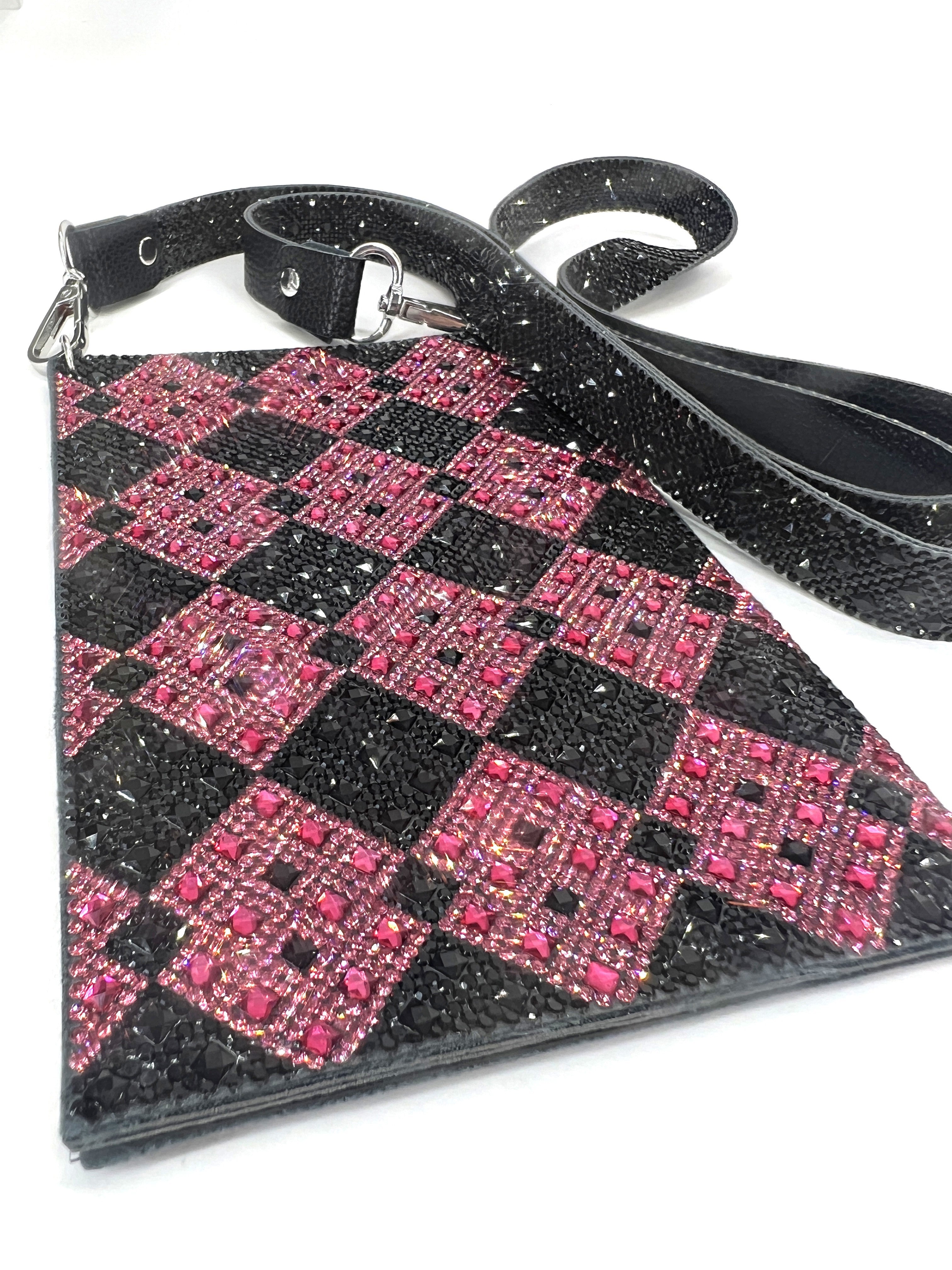 REBEL ROSE COLLECTION CELLPHONE PURSE PINK BLACK