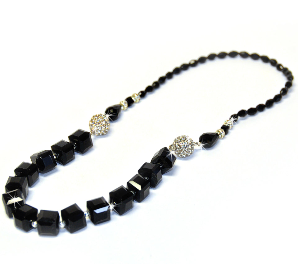 NECKLACE SQUARES 3 IN 1 BLACK