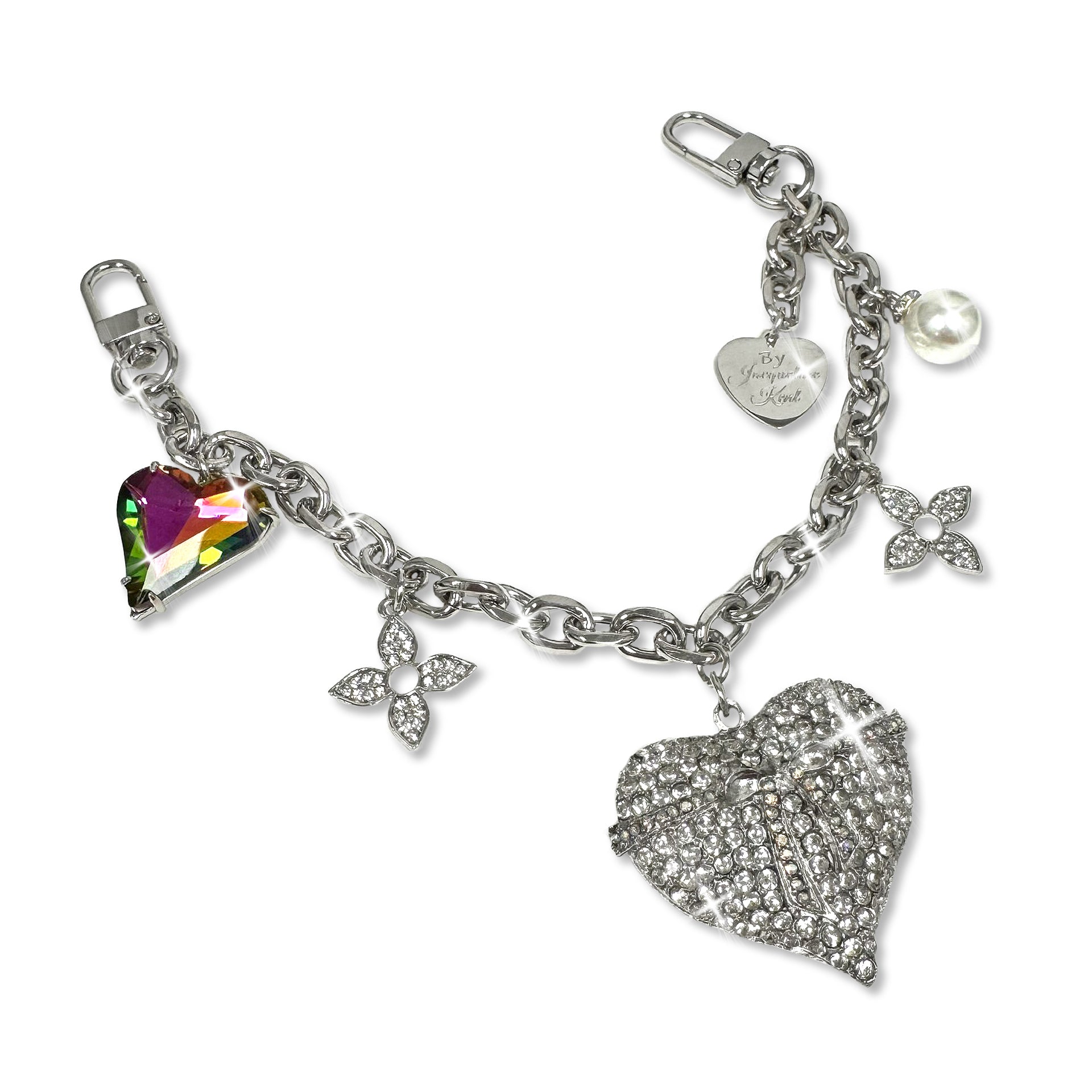 CHARMING CHAINS HEARTS EMBRACE