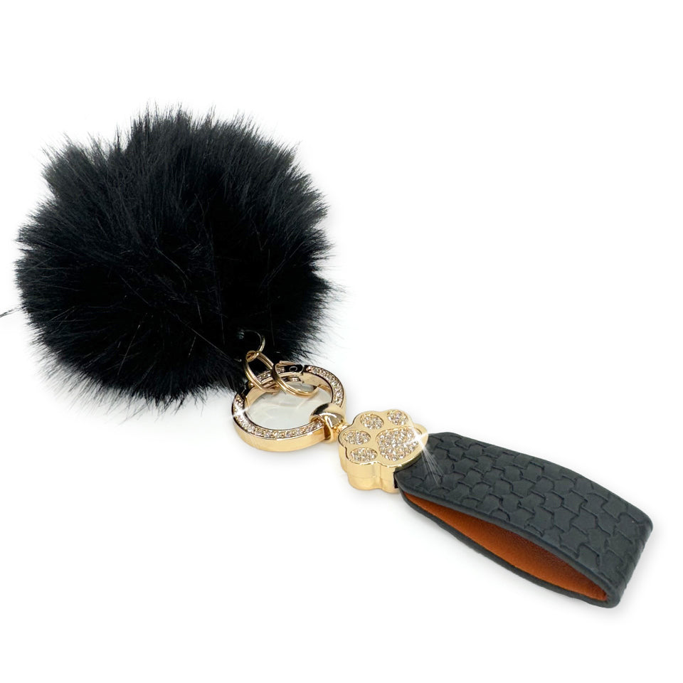 FAUX FUR FANTASY - PENDANT KEYCHAIN BLACK